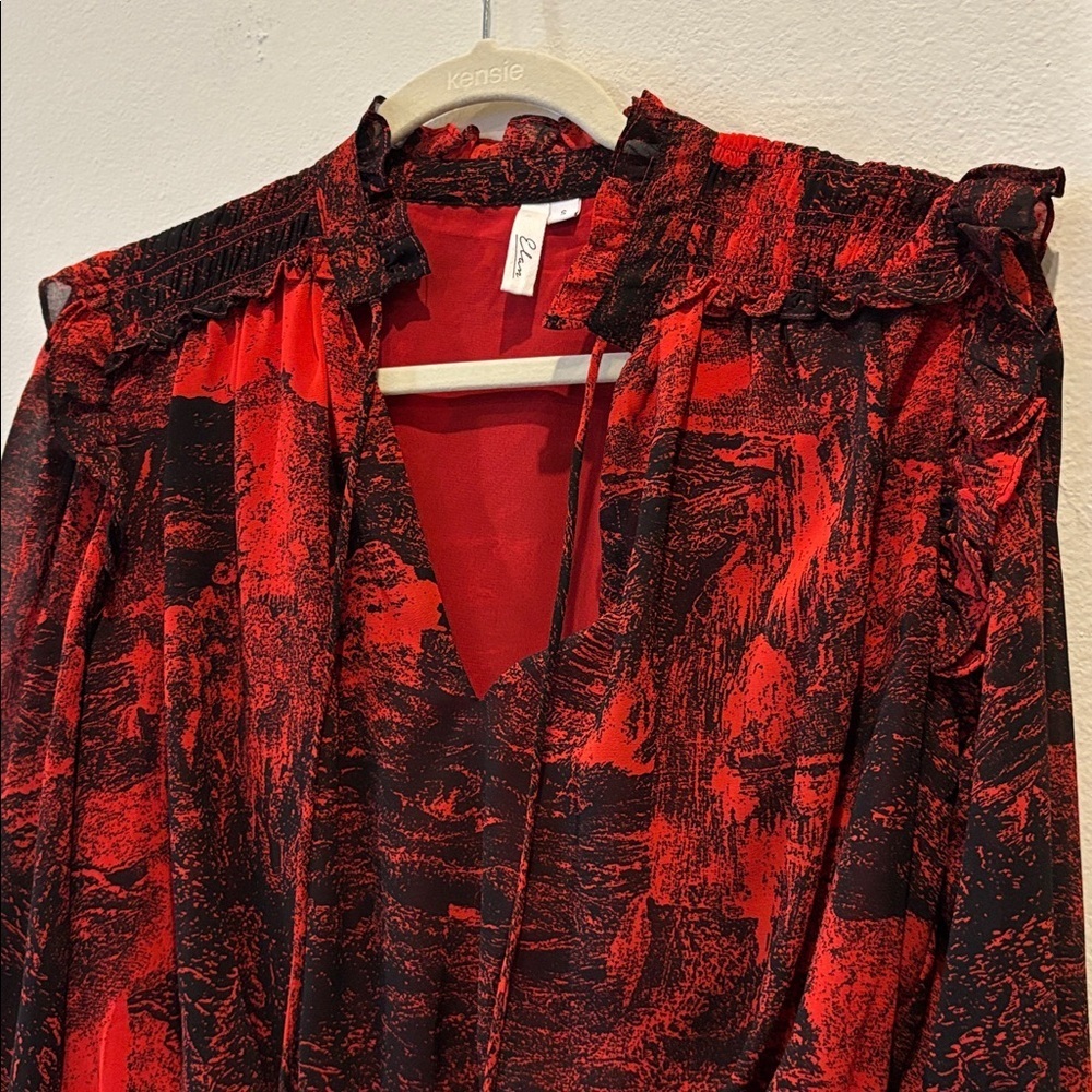 Elan Ruched Red Black Blouse Top Small Pattern Ruffle - Picture 3 of 9